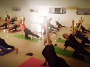 Yoga barbati si femei in Bucuresti